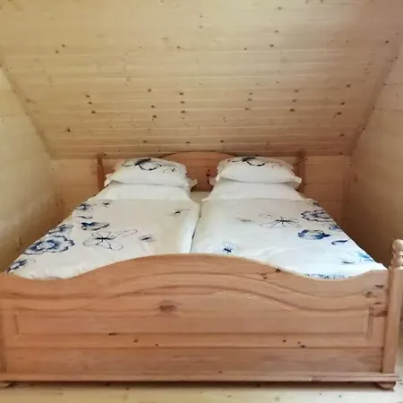 Swiety Spokoj Laka I Woda Nyaraló